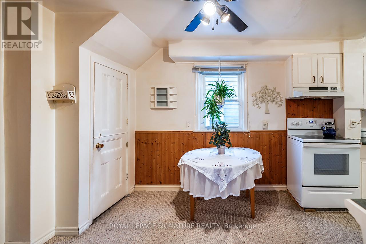 9 South Charles Street, Quinte West, Ontario  K8V 2R8 - Photo 9 - X12612086