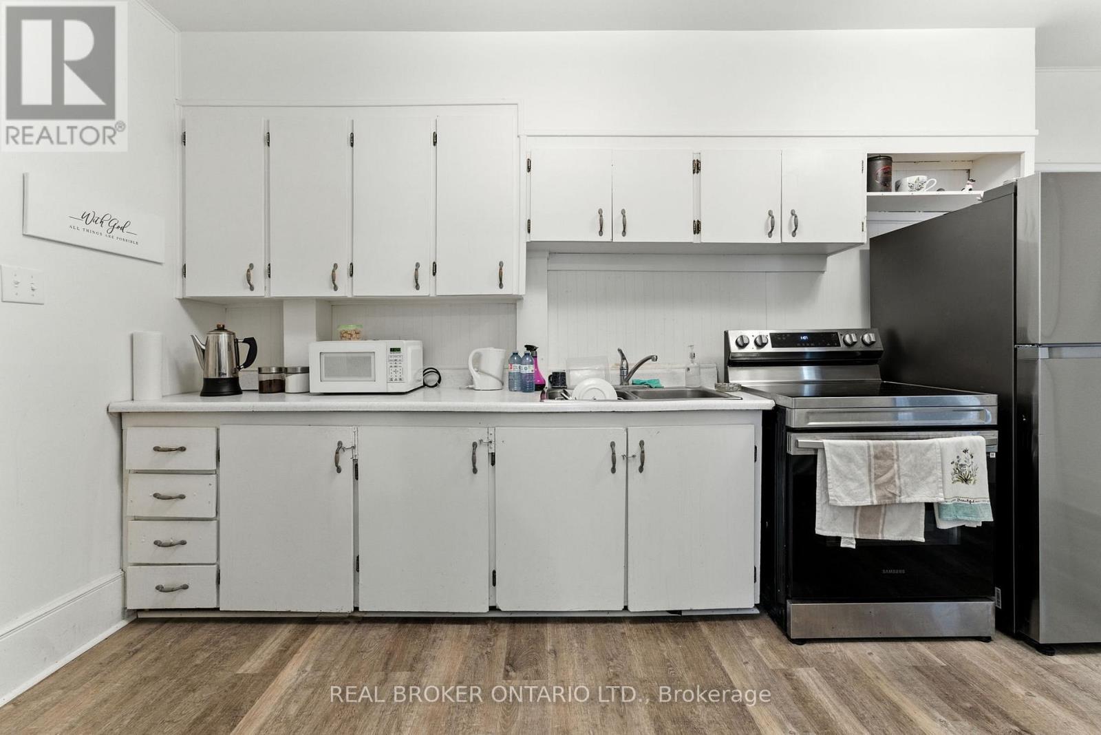 396 William Street, Norfolk, Ontario  N4B 2X5 - Photo 11 - X12612114