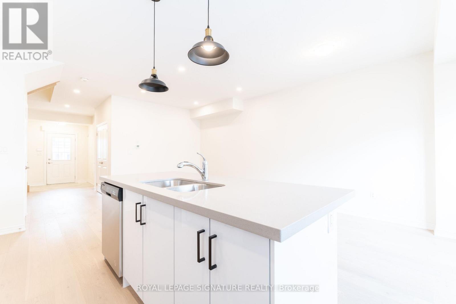 143 Sonoma Lane, Hamilton, Ontario  L8E 0J9 - Photo 12 - X12612130