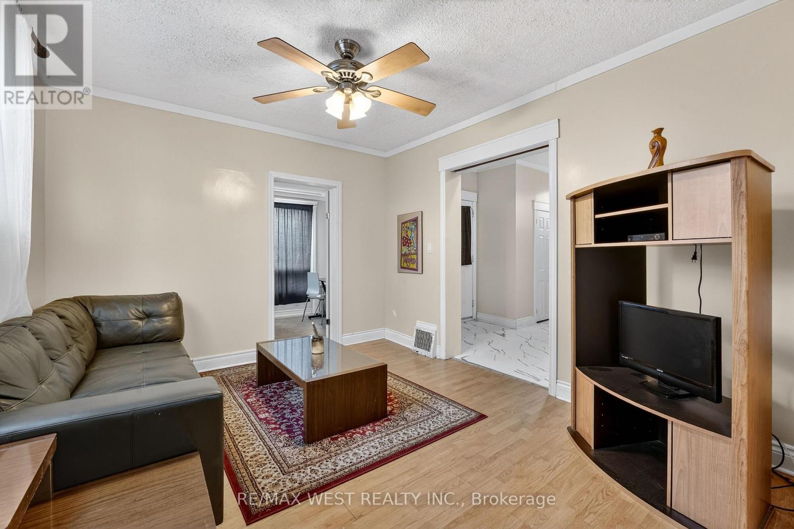 6175 Barker Street, Niagara Falls, Ontario  L2G 1Y5 - Photo 11 - X12612142