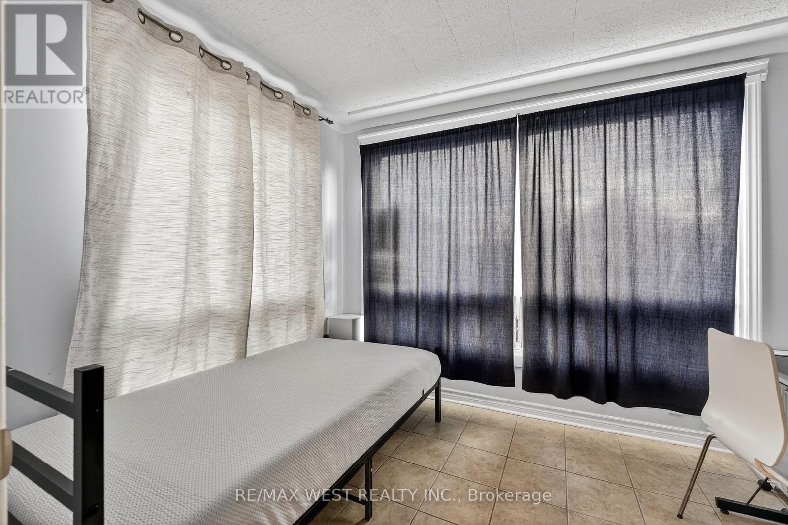 6175 Barker Street, Niagara Falls, Ontario  L2G 1Y5 - Photo 12 - X12612142