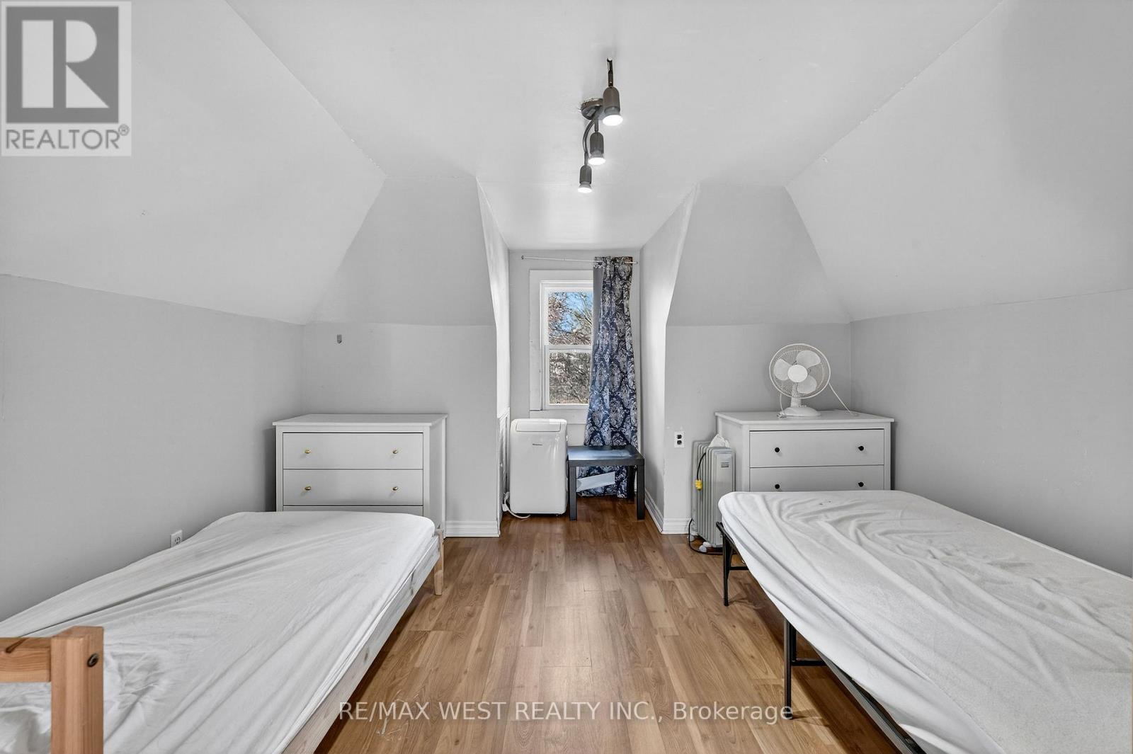 6175 Barker Street, Niagara Falls, Ontario  L2G 1Y5 - Photo 28 - X12612142