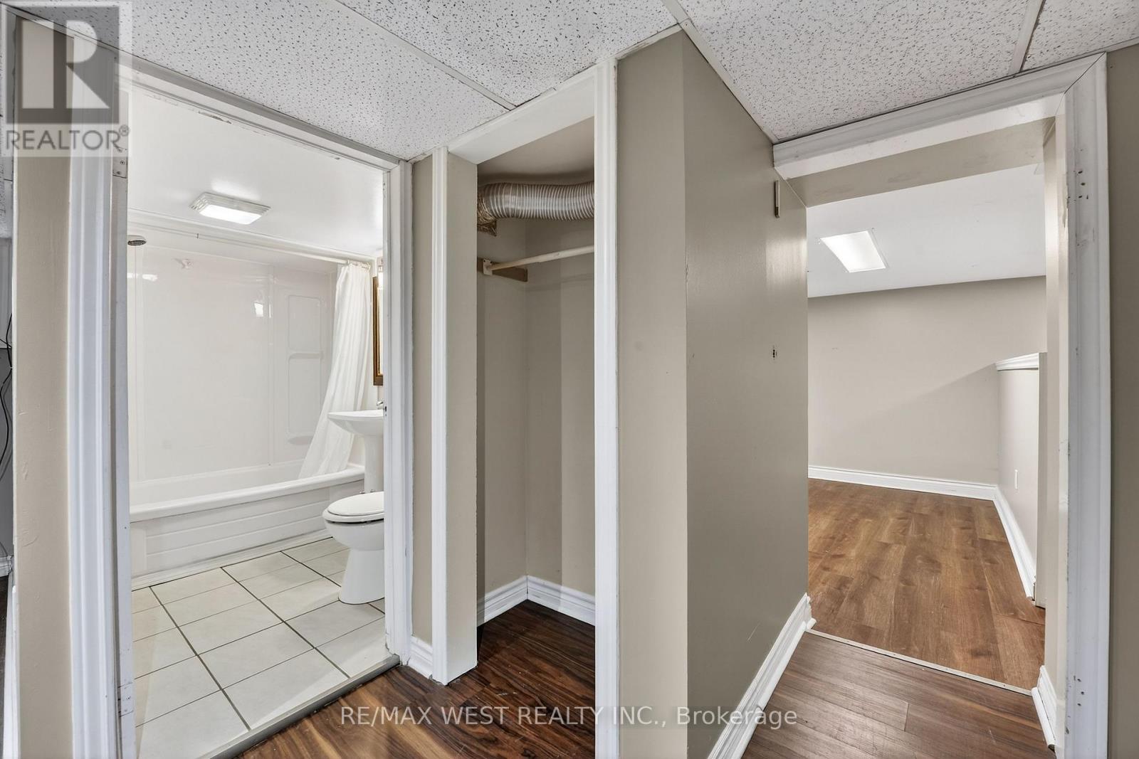 6175 Barker Street, Niagara Falls, Ontario  L2G 1Y5 - Photo 35 - X12612142