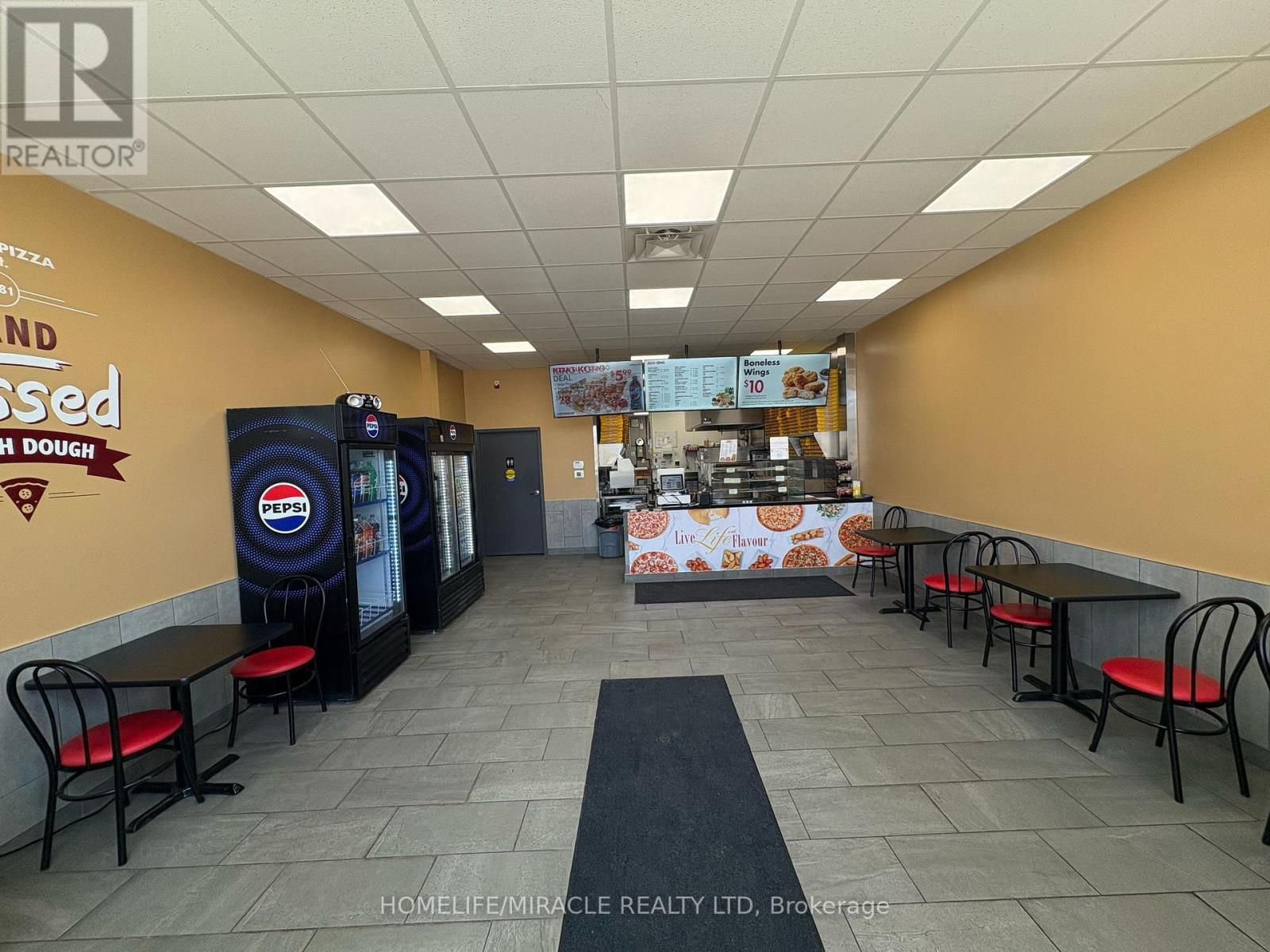 383 Arthur Street S, Woolwich, Ontario  N3B 2P5 - Photo 2 - X12612278