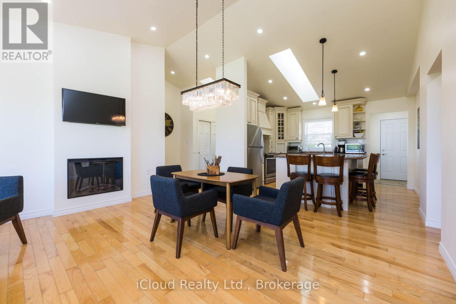 282303 Concession 4-5 Road, East Luther Grand Valley, Ontario  L9W 0W4 - Photo 2 - X12612290