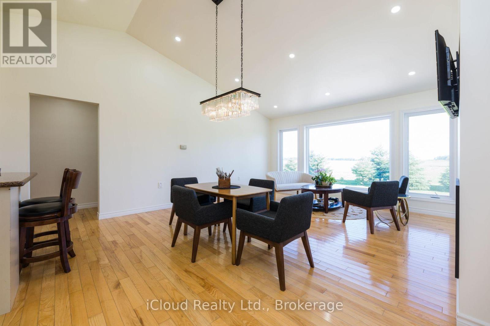 282303 Concession 4-5 Road, East Luther Grand Valley, Ontario  L9W 0W4 - Photo 4 - X12612290