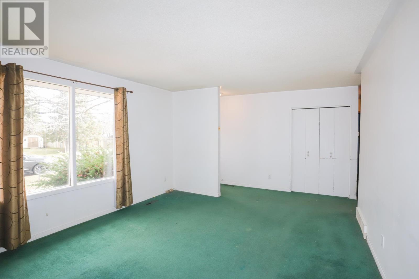 65 Wayne Ct, Sault Ste. Marie, Ontario  P6A 4S5 - Photo 12 - SM253305