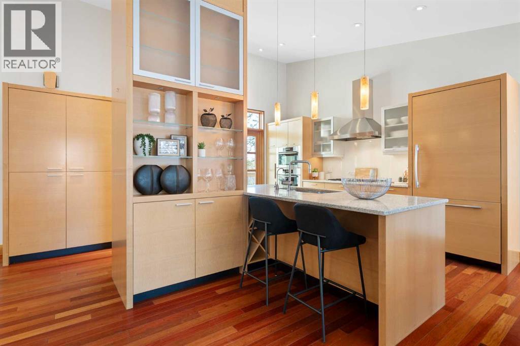 211 Coach Side Road Sw, Calgary, Alberta  T3H 1L6 - Photo 18 - A2273632