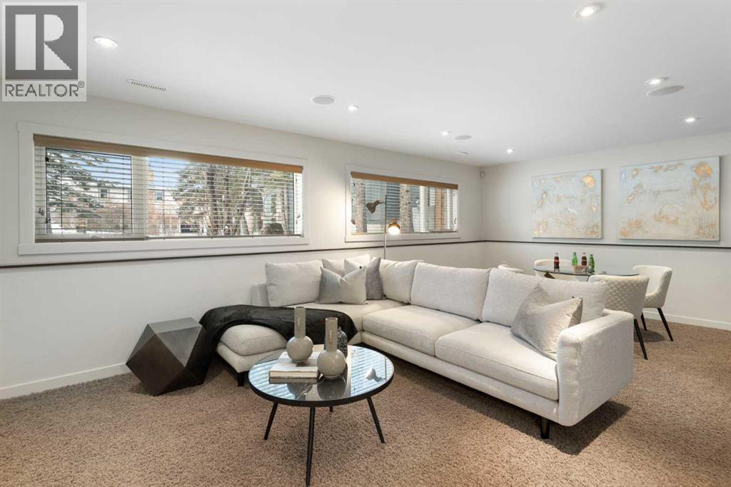 211 Coach Side Road Sw, Calgary, Alberta  T3H 1L6 - Photo 34 - A2273632