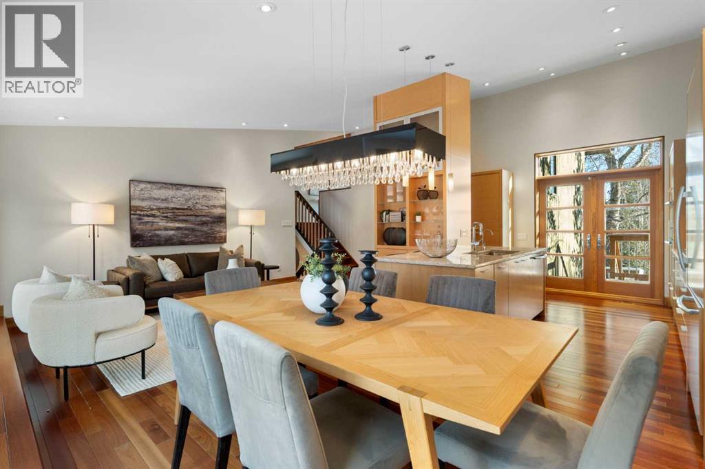 211 Coach Side Road Sw, Calgary, Alberta  T3H 1L6 - Photo 9 - A2273632