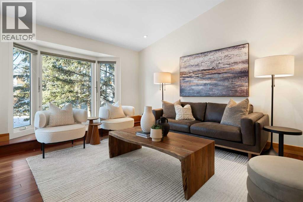 211 Coach Side Road Sw, Calgary, Alberta  T3H 1L6 - Photo 8 - A2273632