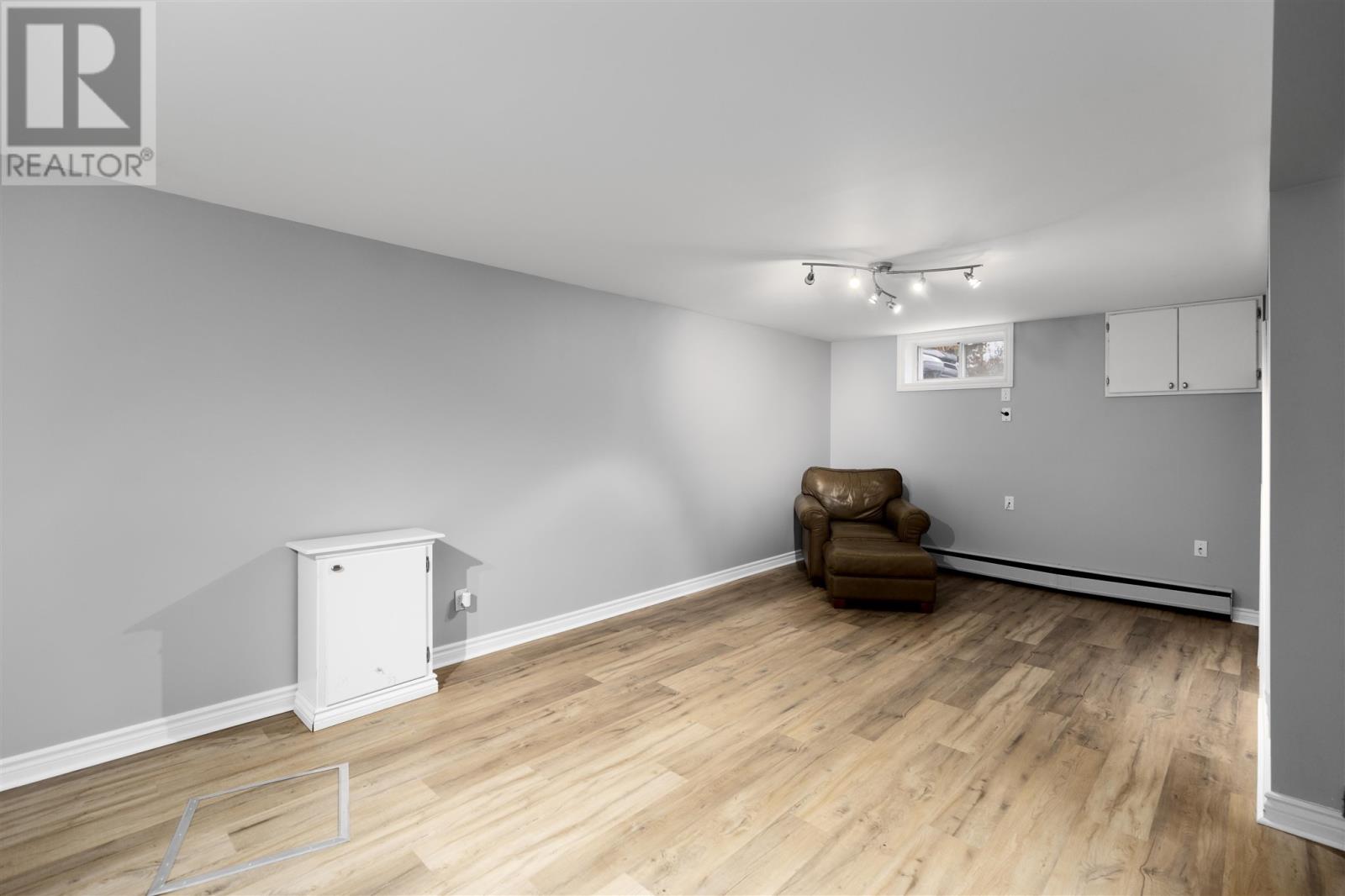 225 Hugill St, Sault Ste. Marie, Ontario  P6A 4G1 - Photo 20 - SM253436