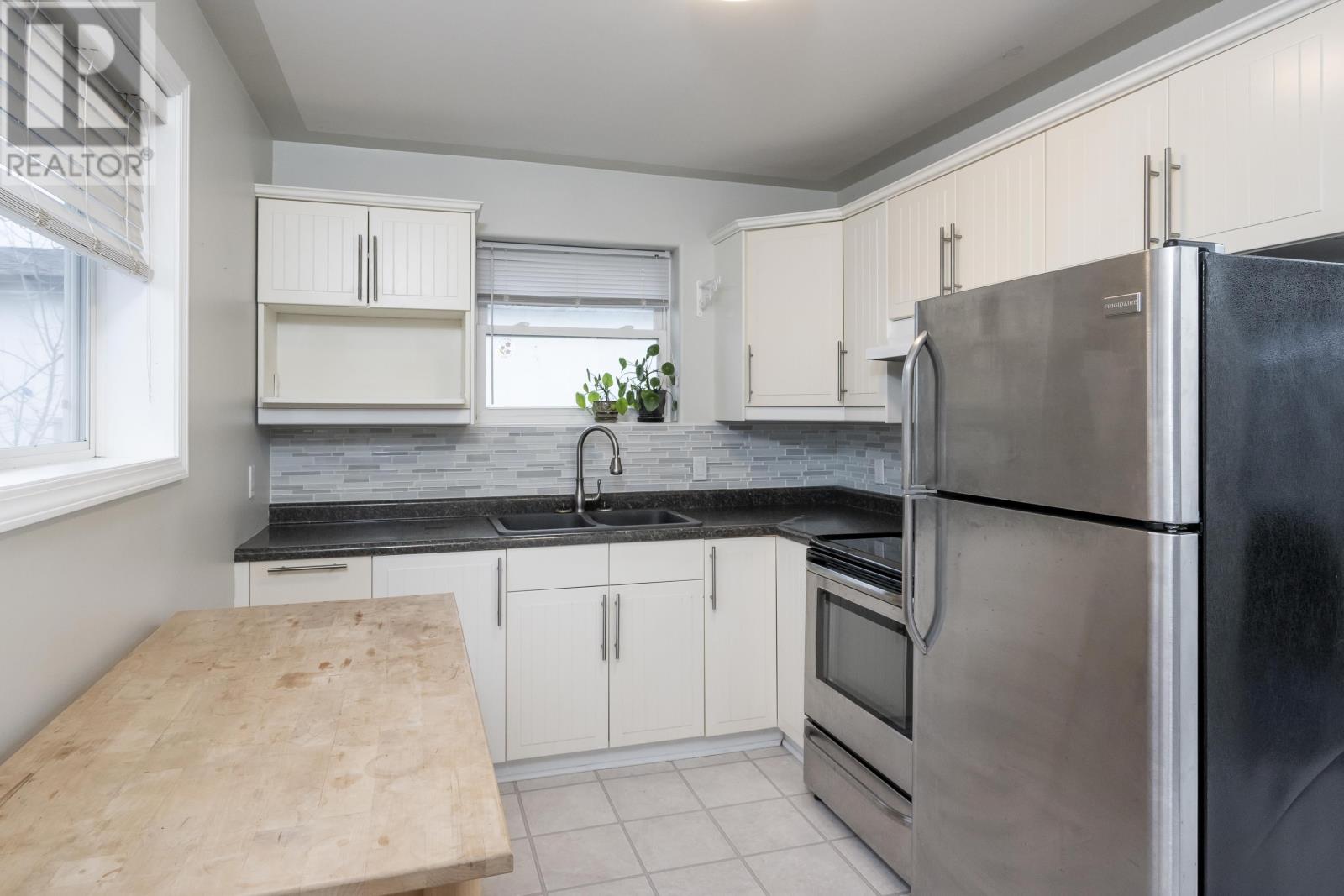 1332 Wallbridge Ave, Thunder Bay, Ontario  P7E 3K8 - Photo 18 - TB253516