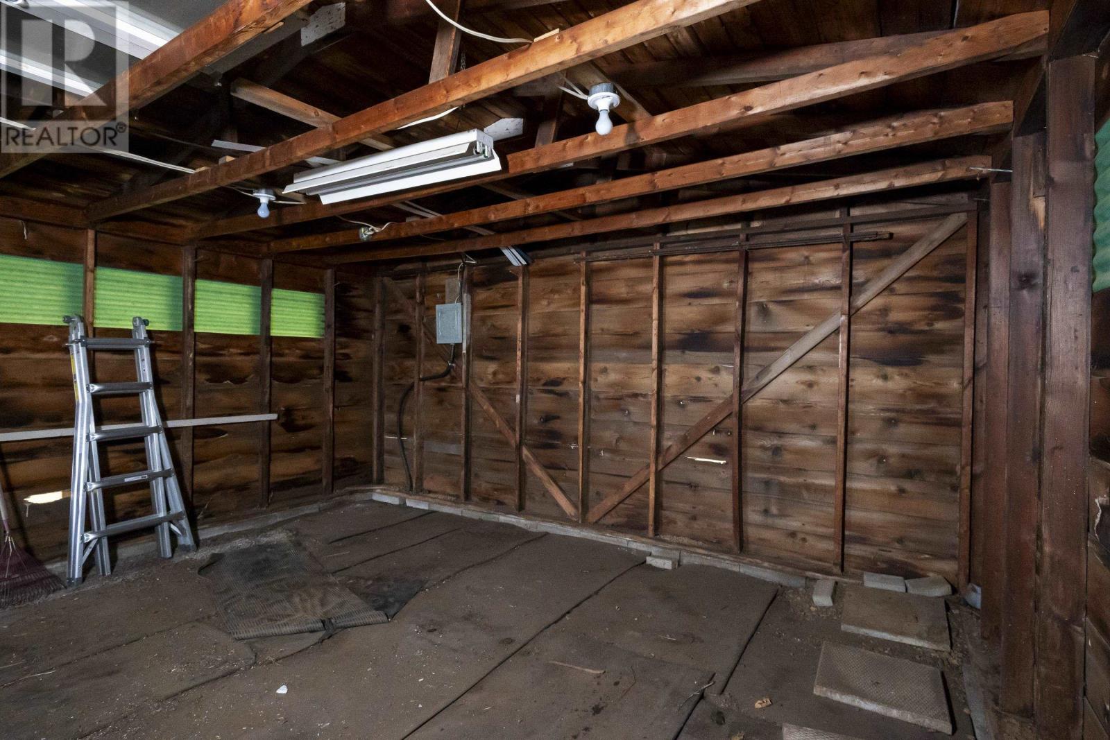 1332 Wallbridge Ave, Thunder Bay, Ontario  P7E 3K8 - Photo 47 - TB253516