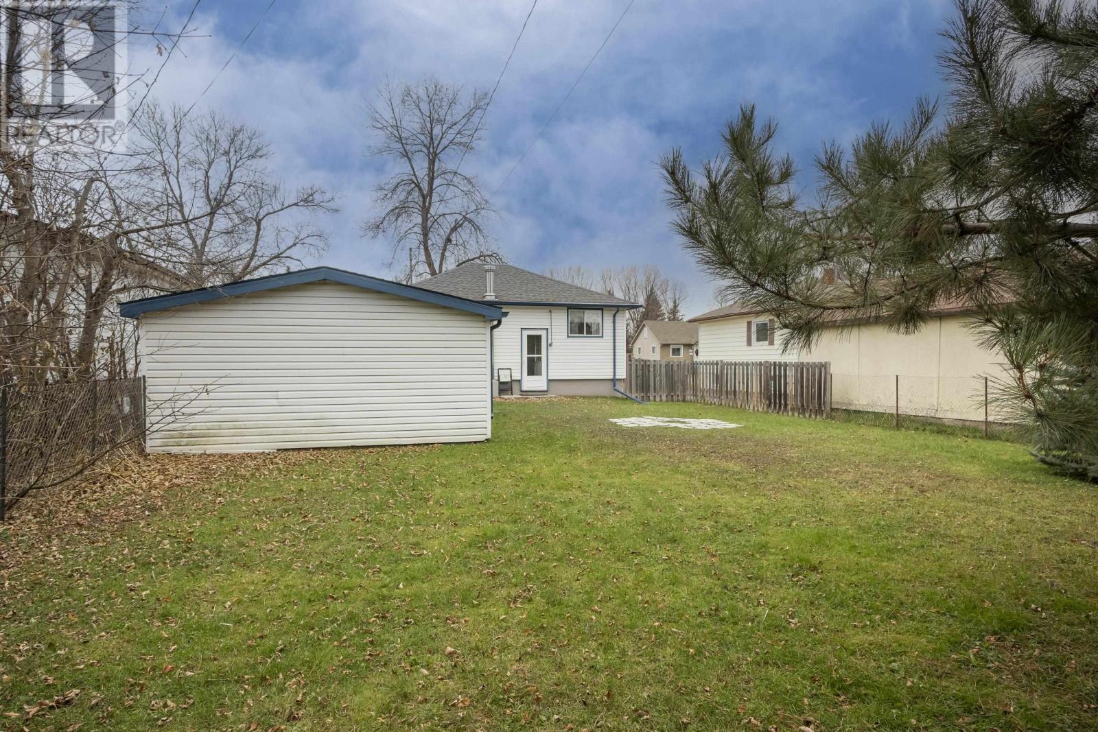 1332 Wallbridge Ave, Thunder Bay, Ontario  P7E 3K8 - Photo 8 - TB253516