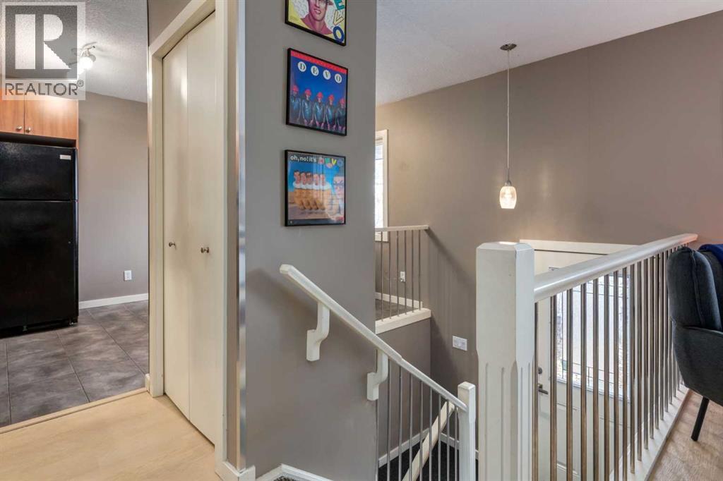 D, 4528 73 Street Nw, Calgary, Alberta  T3B 2M4 - Photo 4 - A2270977