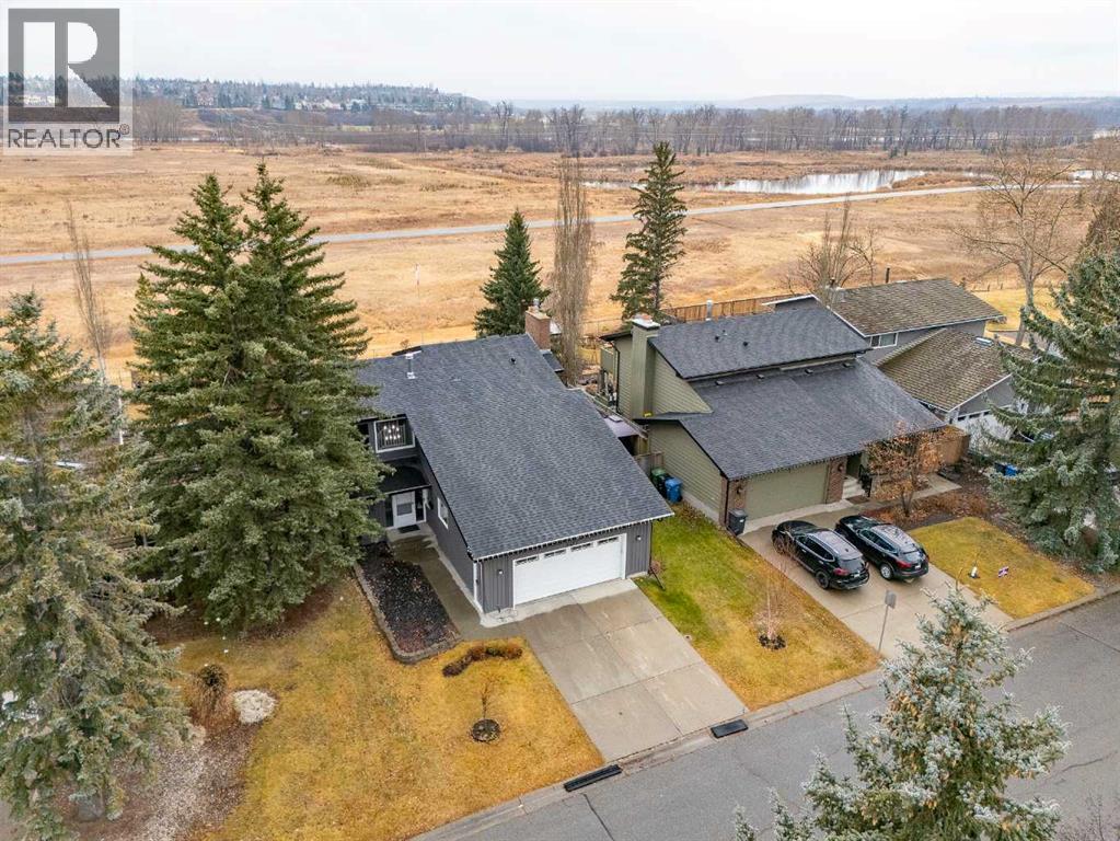 2427 Deer Side Drive, Calgary, Alberta  T2J 5L7 - Photo 2 - A2271544