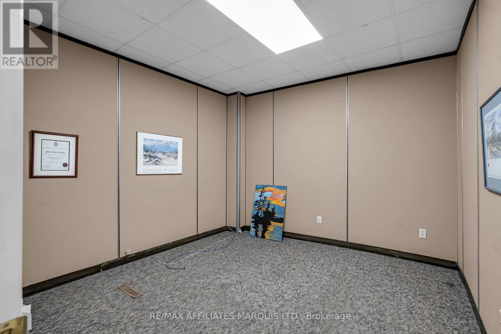 111 Montreal Road, Cornwall, Ontario  K6H 1B2 - Photo 12 - X12304456