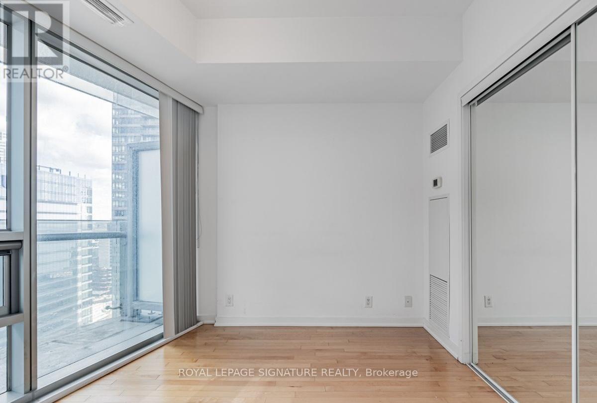 3510 - 14 York Street, Toronto, Ontario  M5J 0B1 - Photo 6 - C12612326