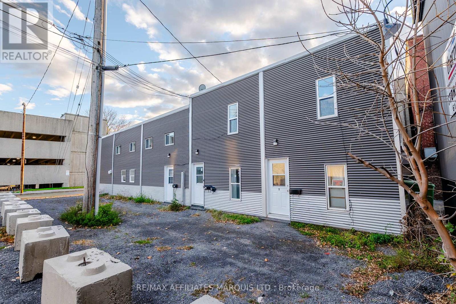 9 First Street E, Cornwall, Ontario K6H 1K5 - Photo 5 - X12612404