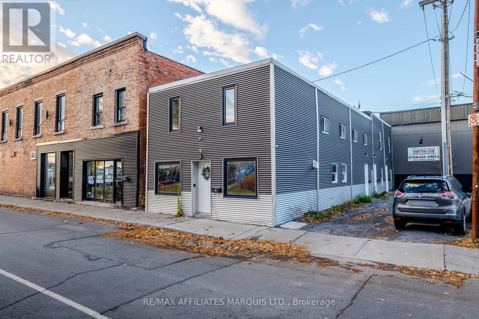 9 First Street E, Cornwall, Ontario K6H 1K5 - Photo 6 - X12612404