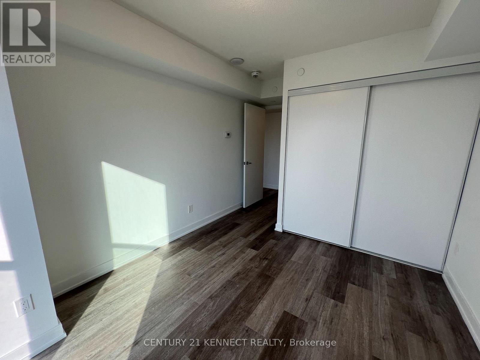 804r - 231 College Street, Toronto, Ontario  M5T 1R4 - Photo 17 - C12612338