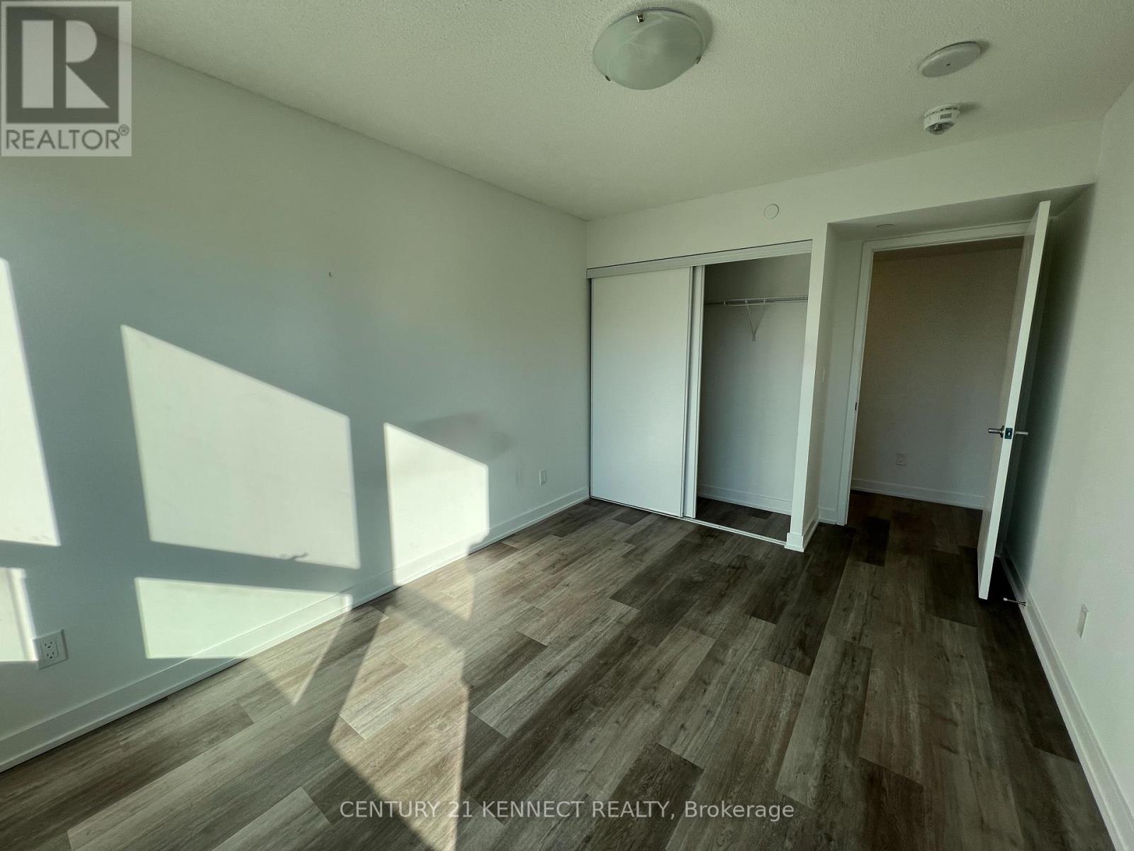 804r - 231 College Street, Toronto, Ontario  M5T 1R4 - Photo 19 - C12612338