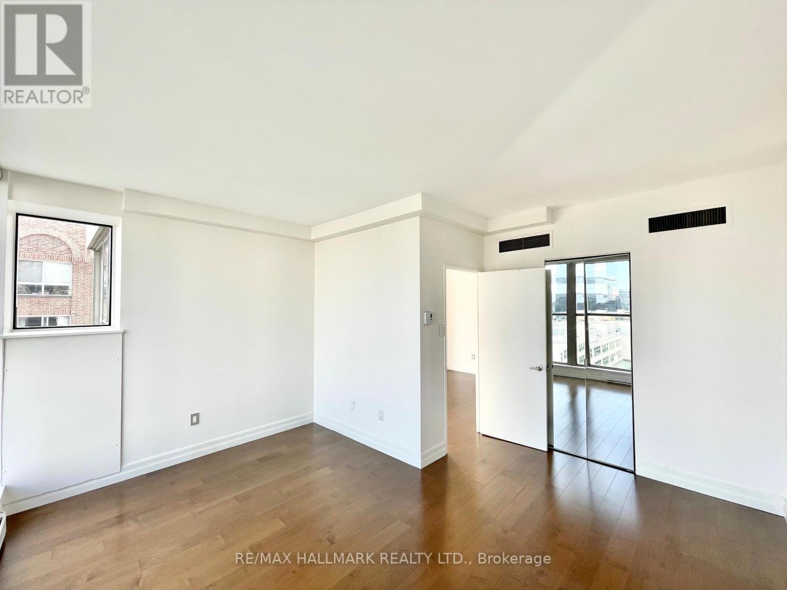 927 - 65 Scadding Avenue, Toronto, Ontario  M5A 4L1 - Photo 16 - C12612368