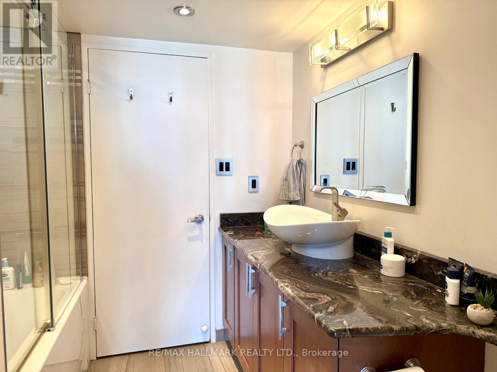 927 - 65 Scadding Avenue, Toronto, Ontario  M5A 4L1 - Photo 18 - C12612368