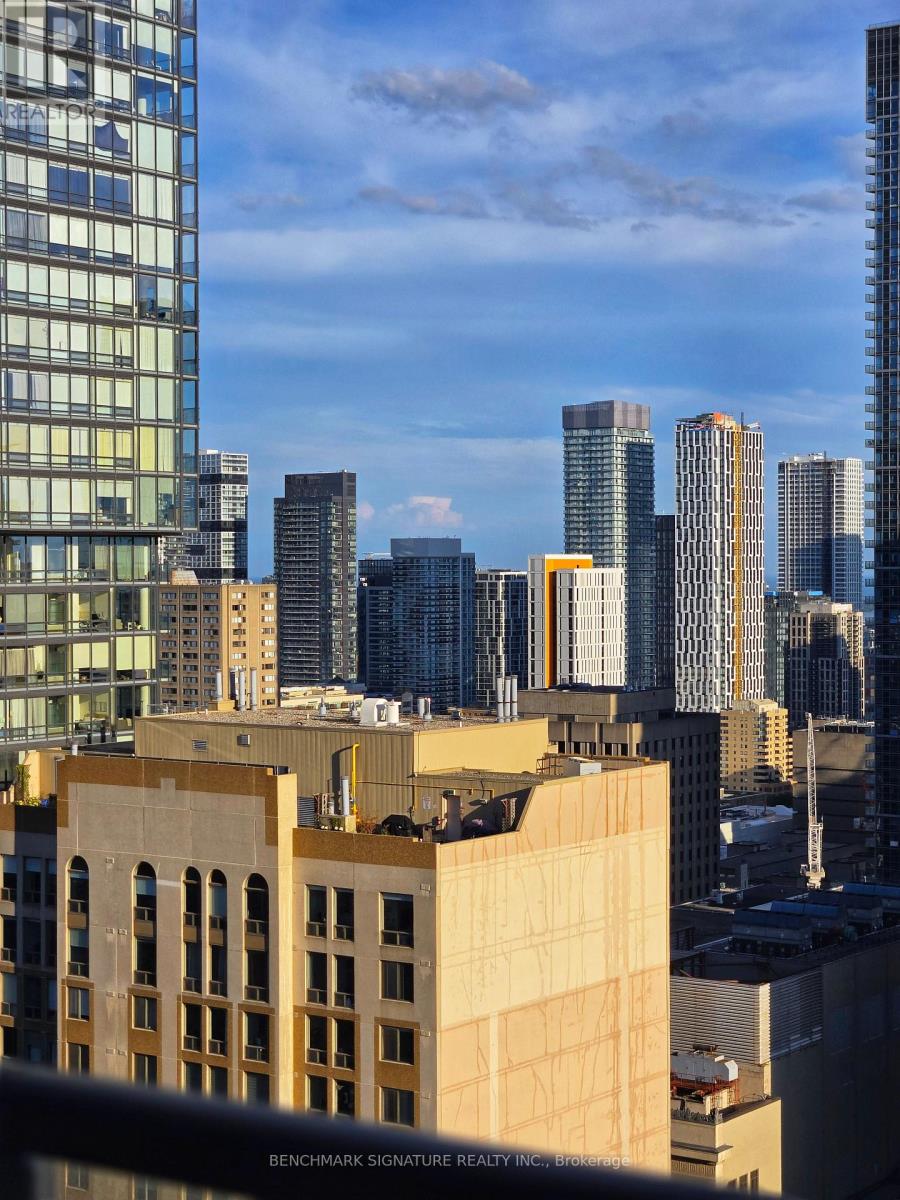 3009 - 37 GROSVENOR STREET, Toronto, Ontario