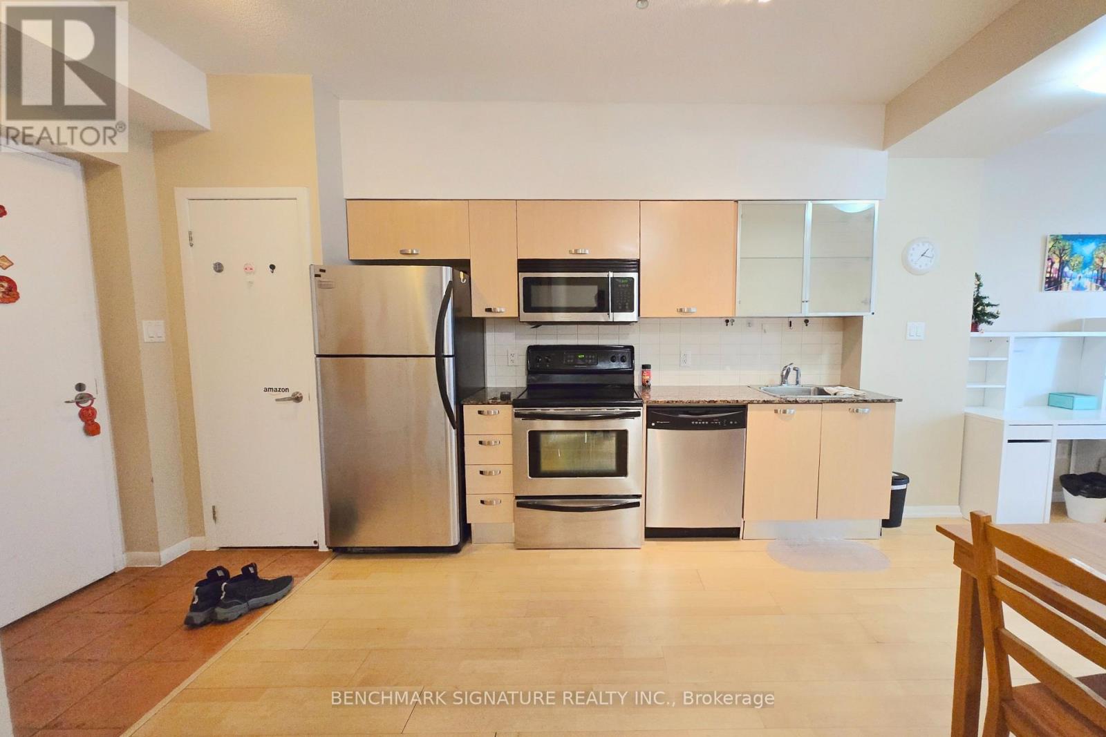 3009 - 37 Grosvenor Street, Toronto, Ontario  M4Y 3G5 - Photo 3 - C12612398