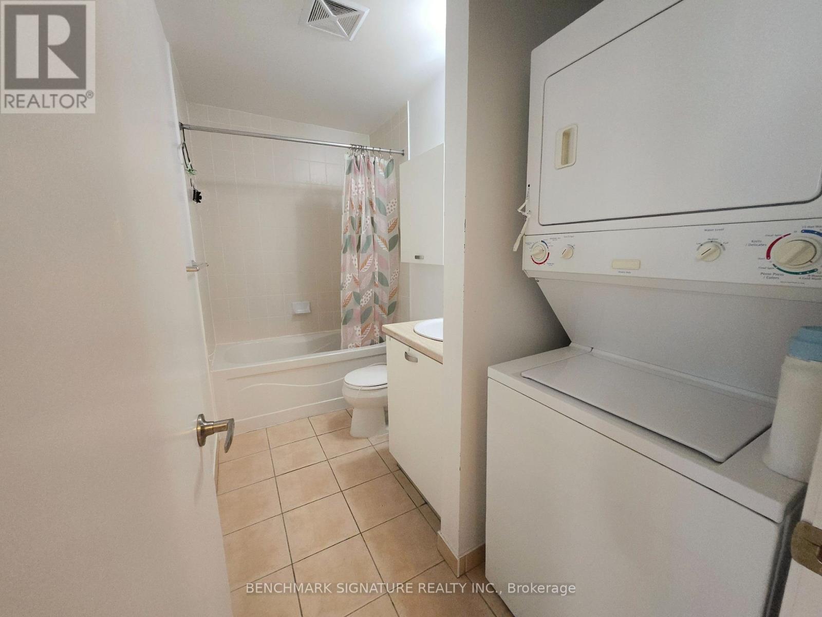 3009 - 37 Grosvenor Street, Toronto, Ontario  M4Y 3G5 - Photo 8 - C12612398