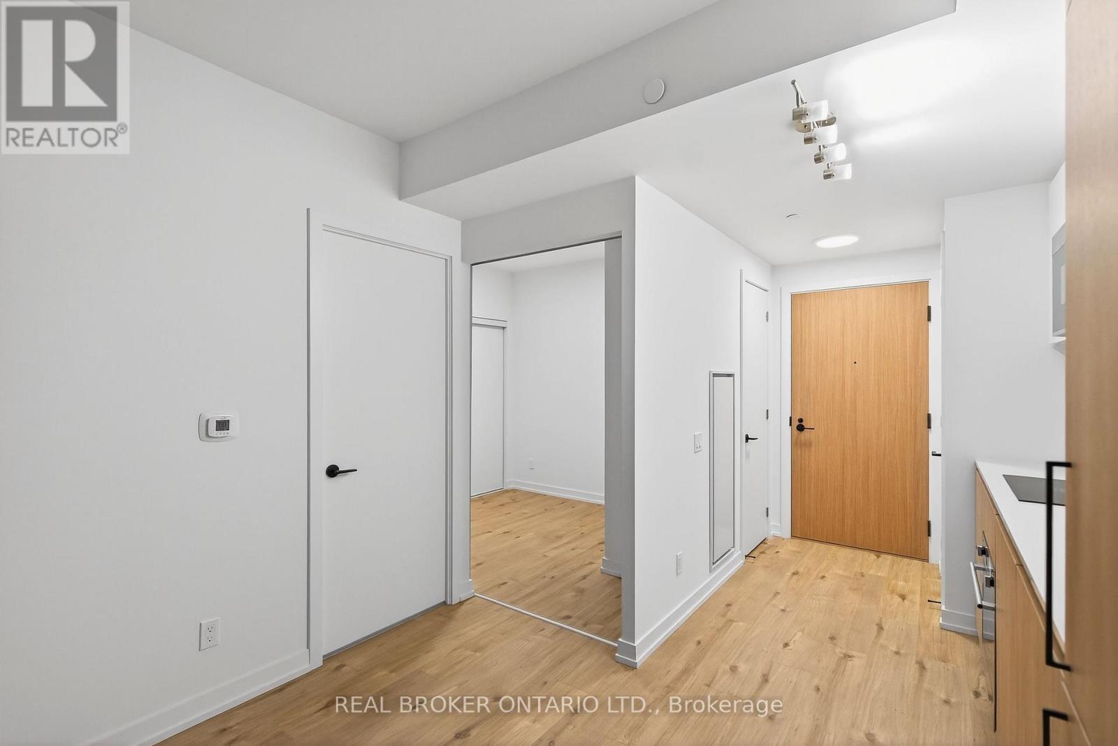 313 - 35 Parliament Street, Toronto, Ontario  M5A 2Y2 - Photo 17 - C12612410