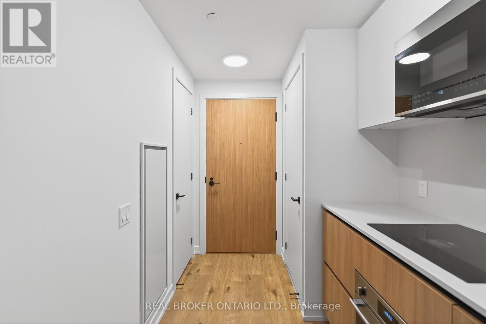 313 - 35 Parliament Street, Toronto, Ontario  M5A 2Y2 - Photo 3 - C12612410