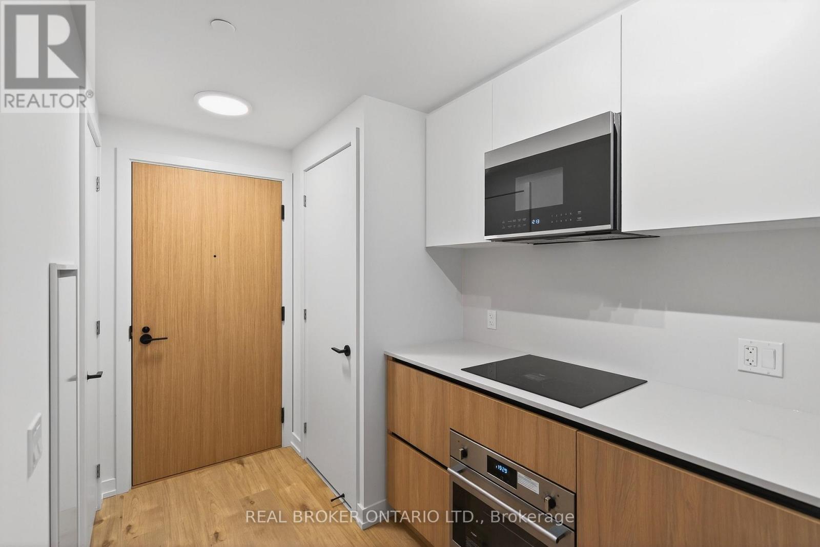 313 - 35 Parliament Street, Toronto, Ontario  M5A 2Y2 - Photo 4 - C12612410