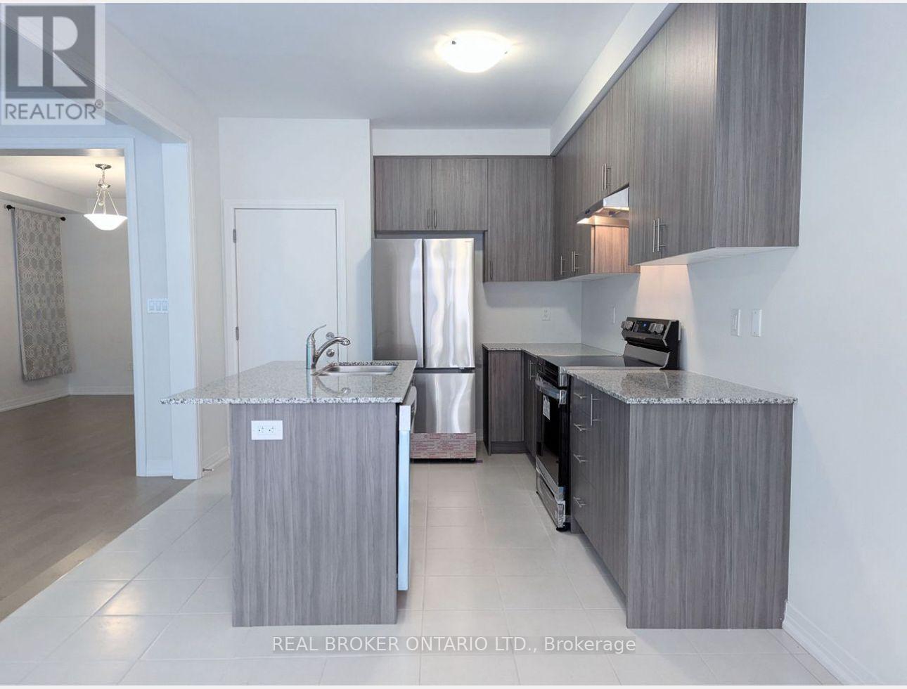 1061 Pisces Trail, Pickering, Ontario  L1X 0P7 - Photo 4 - E12612336