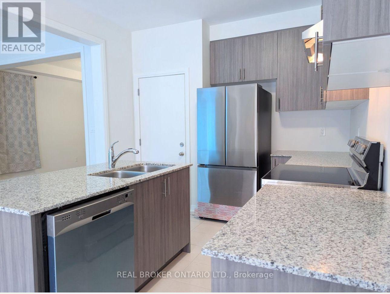 1061 Pisces Trail, Pickering, Ontario  L1X 0P7 - Photo 6 - E12612336