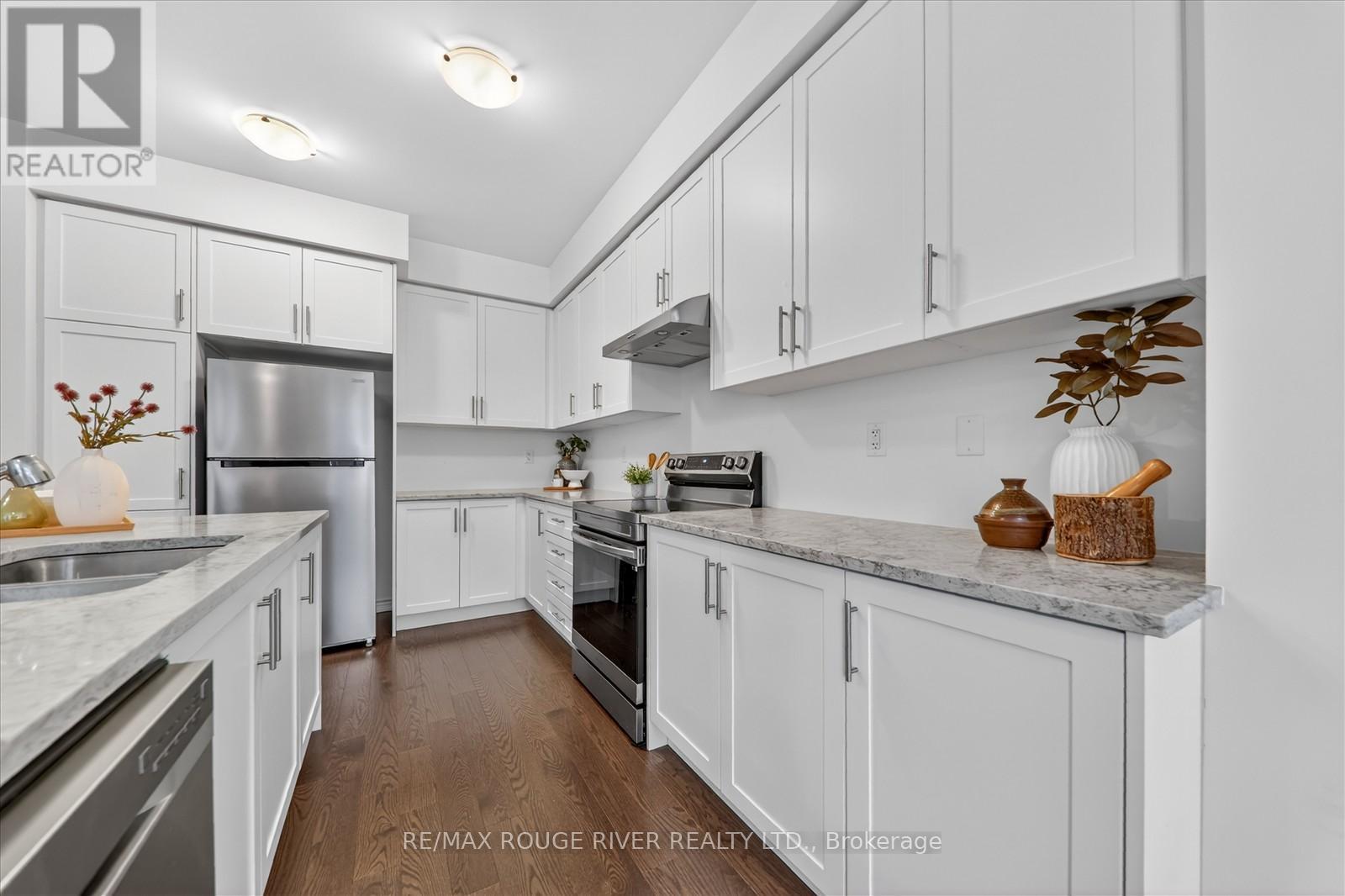 124 Laing Drive, Whitby, Ontario  L1P 0N5 - Photo 12 - E12612390