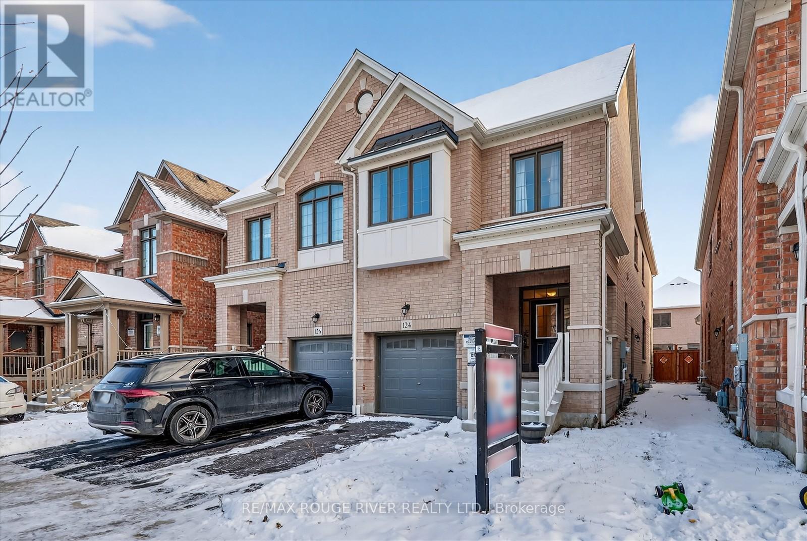 124 Laing Drive, Whitby, Ontario  L1P 0N5 - Photo 4 - E12612390