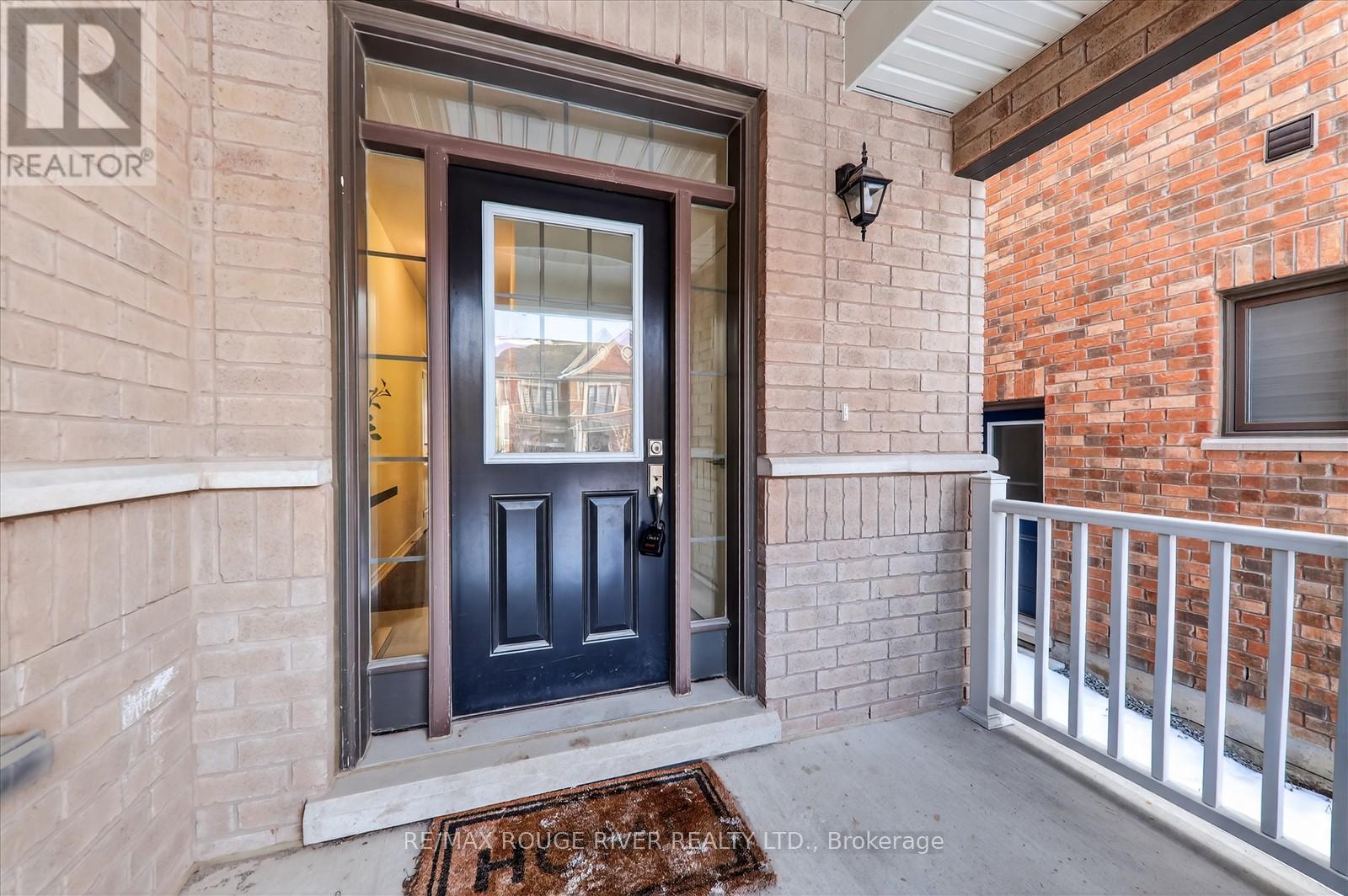 124 Laing Drive, Whitby, Ontario  L1P 0N5 - Photo 5 - E12612390