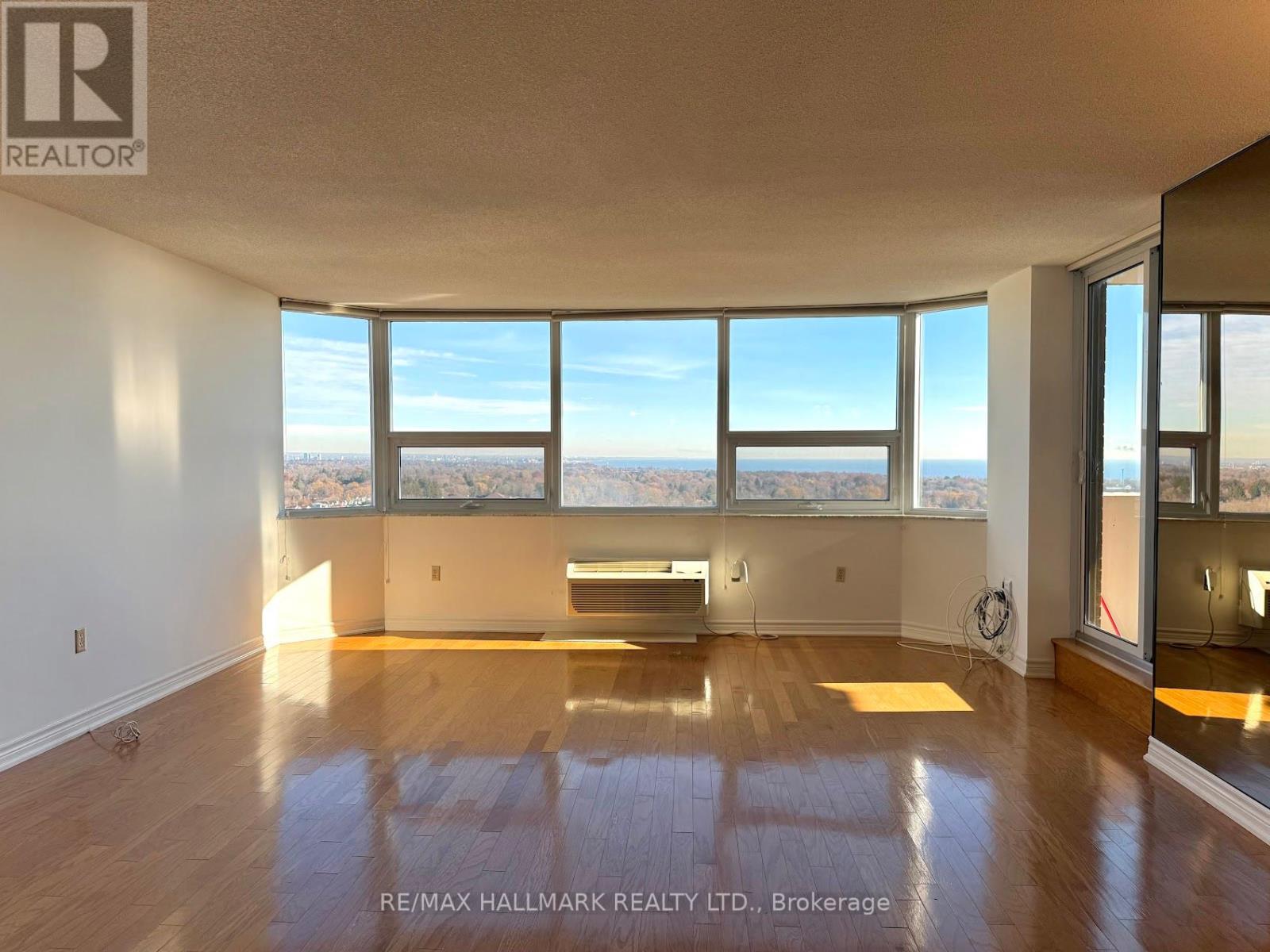 1801 - 121 Ling Road, Toronto, Ontario  M1E 4Y2 - Photo 2 - E12612392