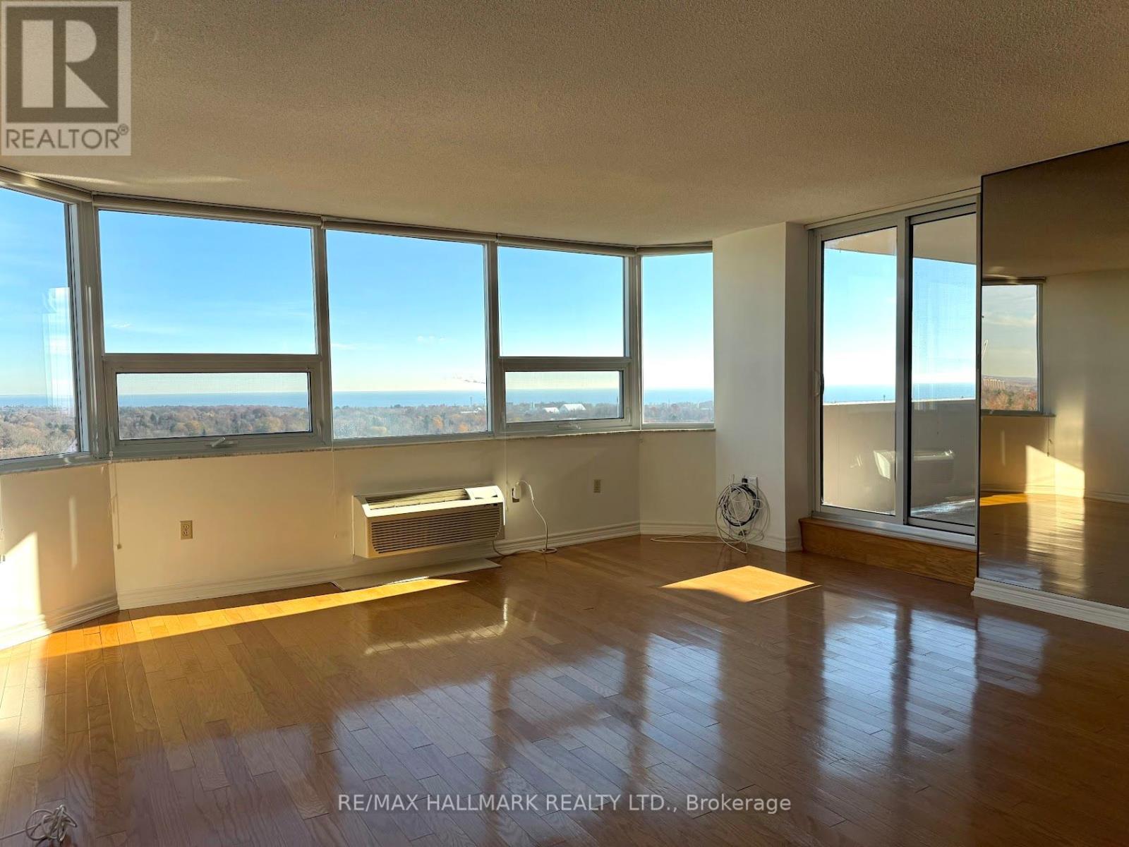 1801 - 121 Ling Road, Toronto, Ontario  M1E 4Y2 - Photo 4 - E12612392