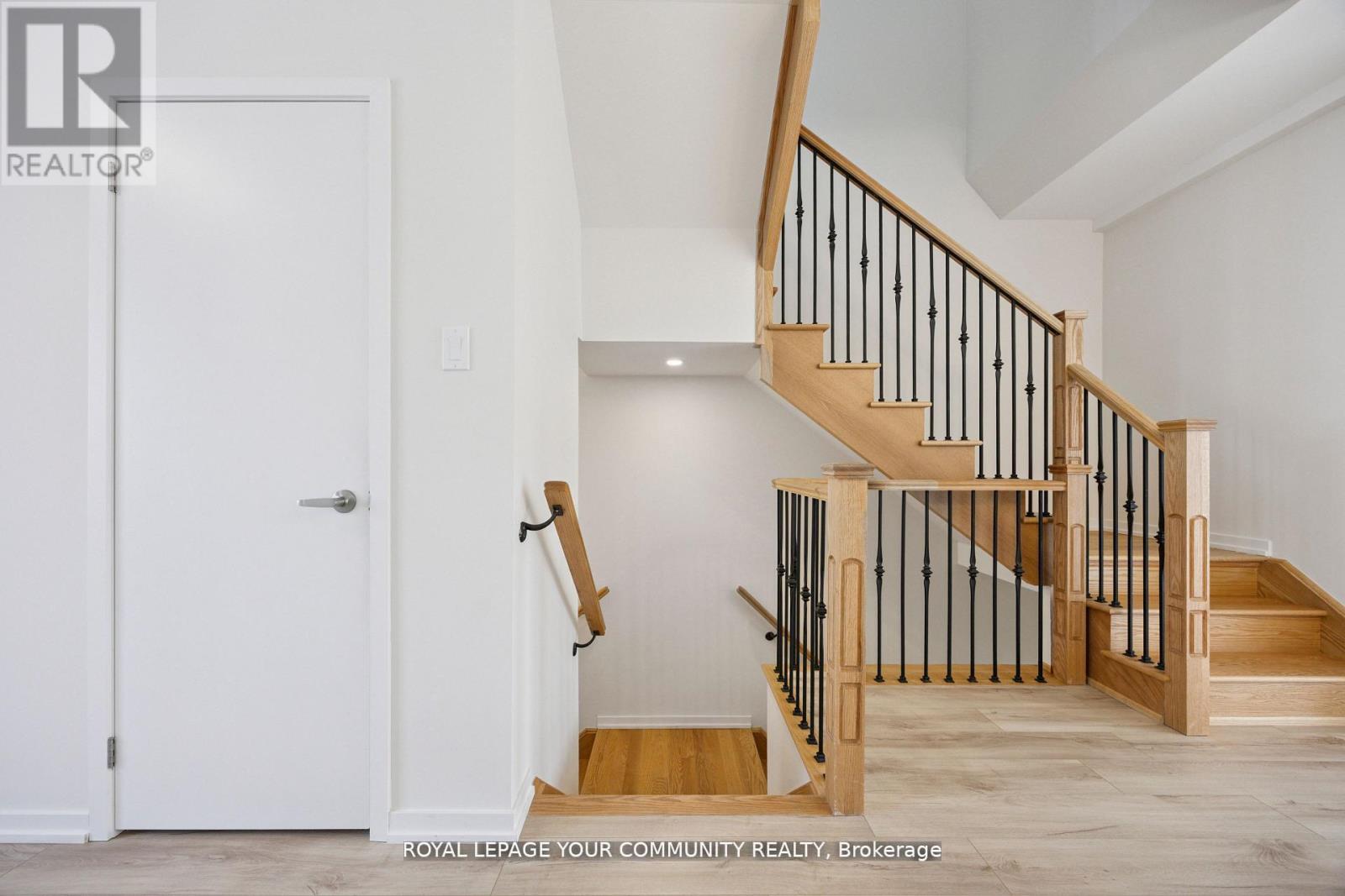 133 Rattenbury Road, Vaughan, Ontario  L6A 5C6 - Photo 5 - N12612304