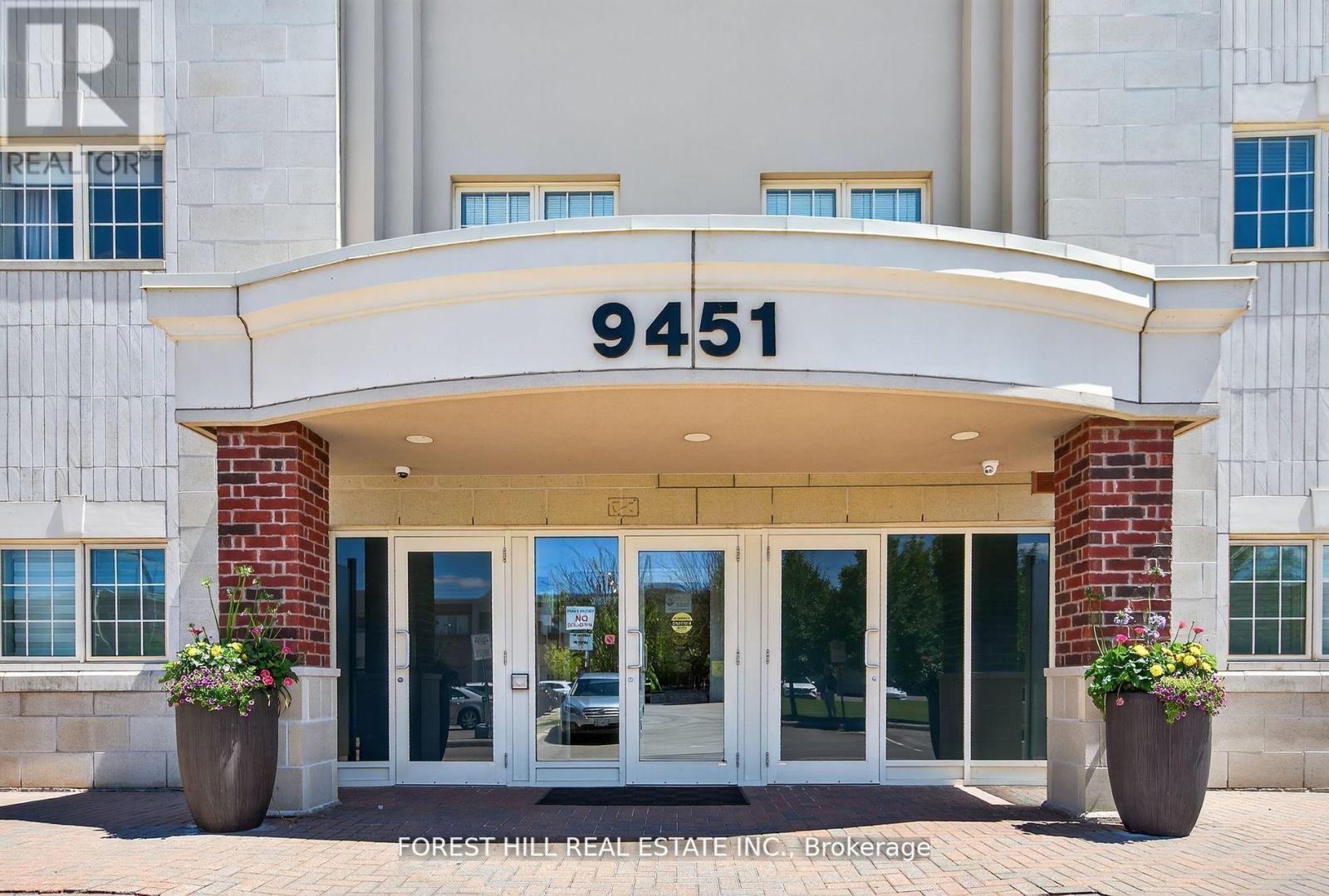 308 - 9451 Jane Street, Vaughan, Ontario  L6A 4H8 - Photo 2 - N12612316