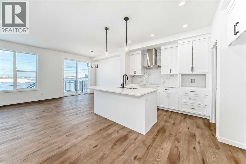 63 Southbow Village Way, Cochrane, Alberta  T4C 3J9 - Photo 9 - A2273096