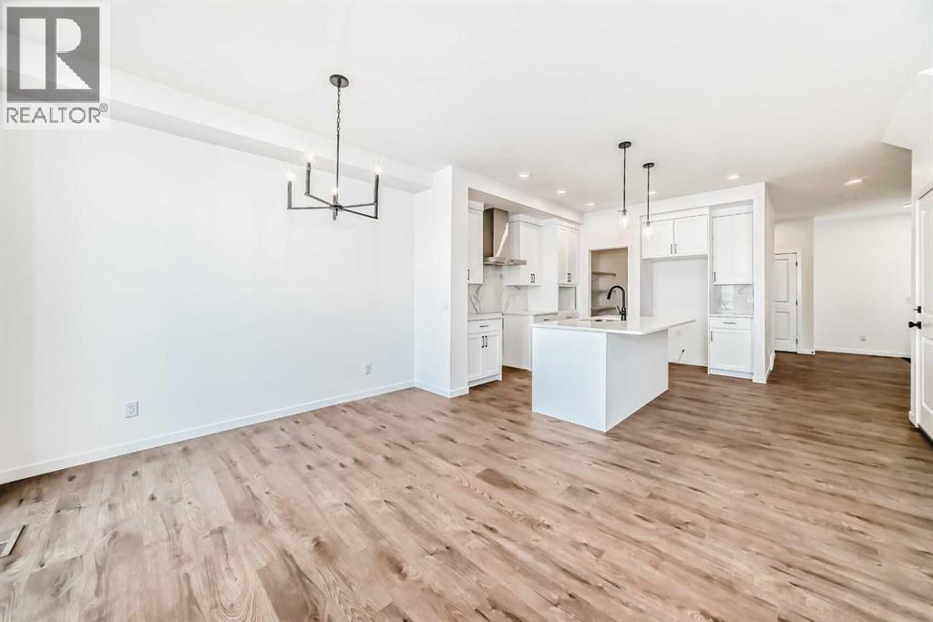 63 Southbow Village Way, Cochrane, Alberta  T4C 3J9 - Photo 11 - A2273096