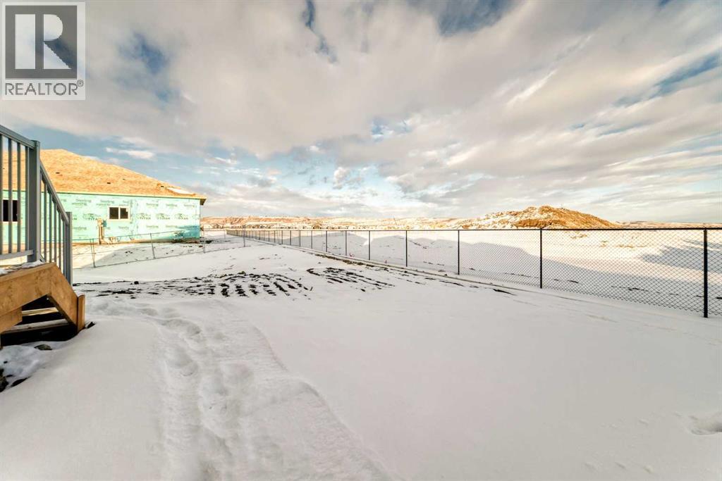 63 Southbow Village Way, Cochrane, Alberta  T4C 3J9 - Photo 49 - A2273096