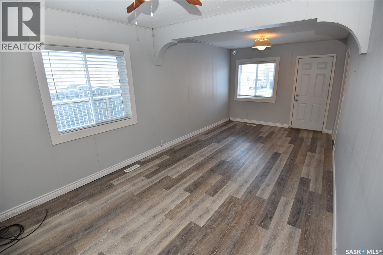 334 7th Avenue W, Nipawin, Saskatchewan  S0E 1E0 - Photo 10 - SK025345