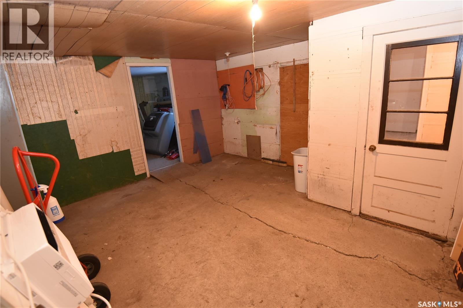 334 7th Avenue W, Nipawin, Saskatchewan  S0E 1E0 - Photo 15 - SK025345