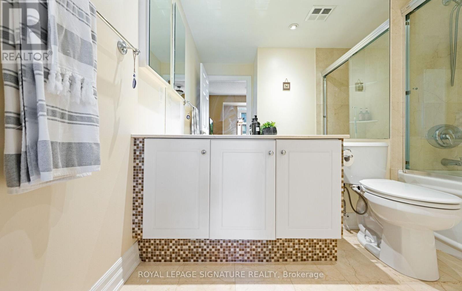 1613 - 2083 Lake Shore Boulevard W, Toronto, Ontario  M8V 4G2 - Photo 29 - W12612328